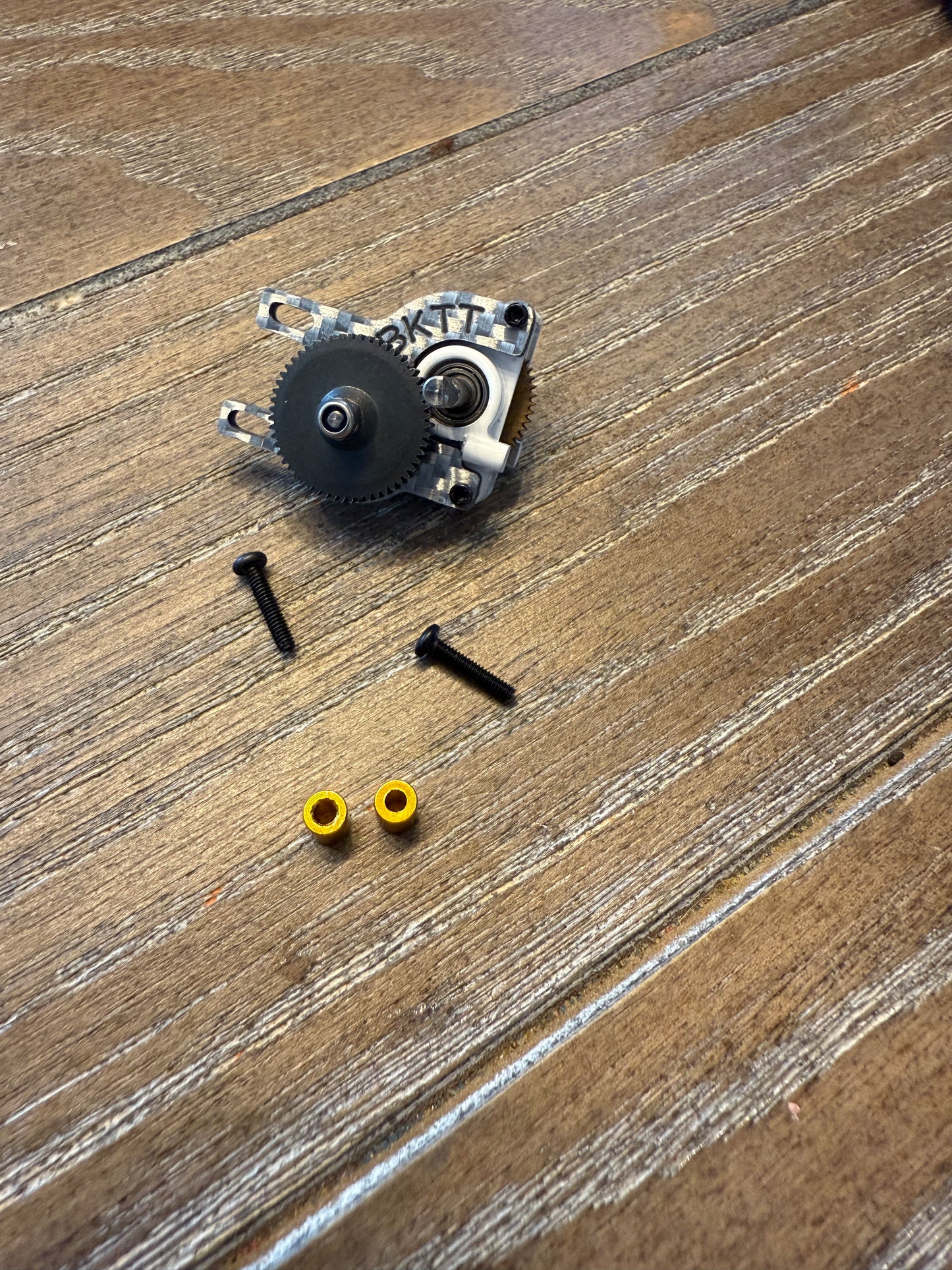 BKTT icing 1/24 transmission 12mm motor mount for axial skid