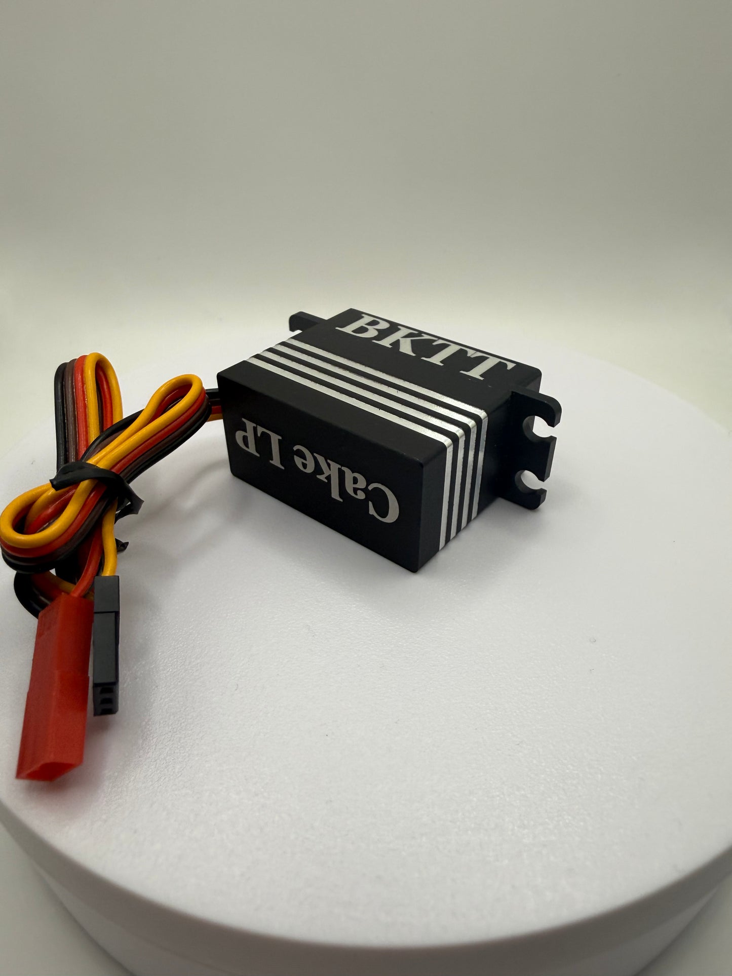 BKTT CAKE LP (low profile) 16.8v servo