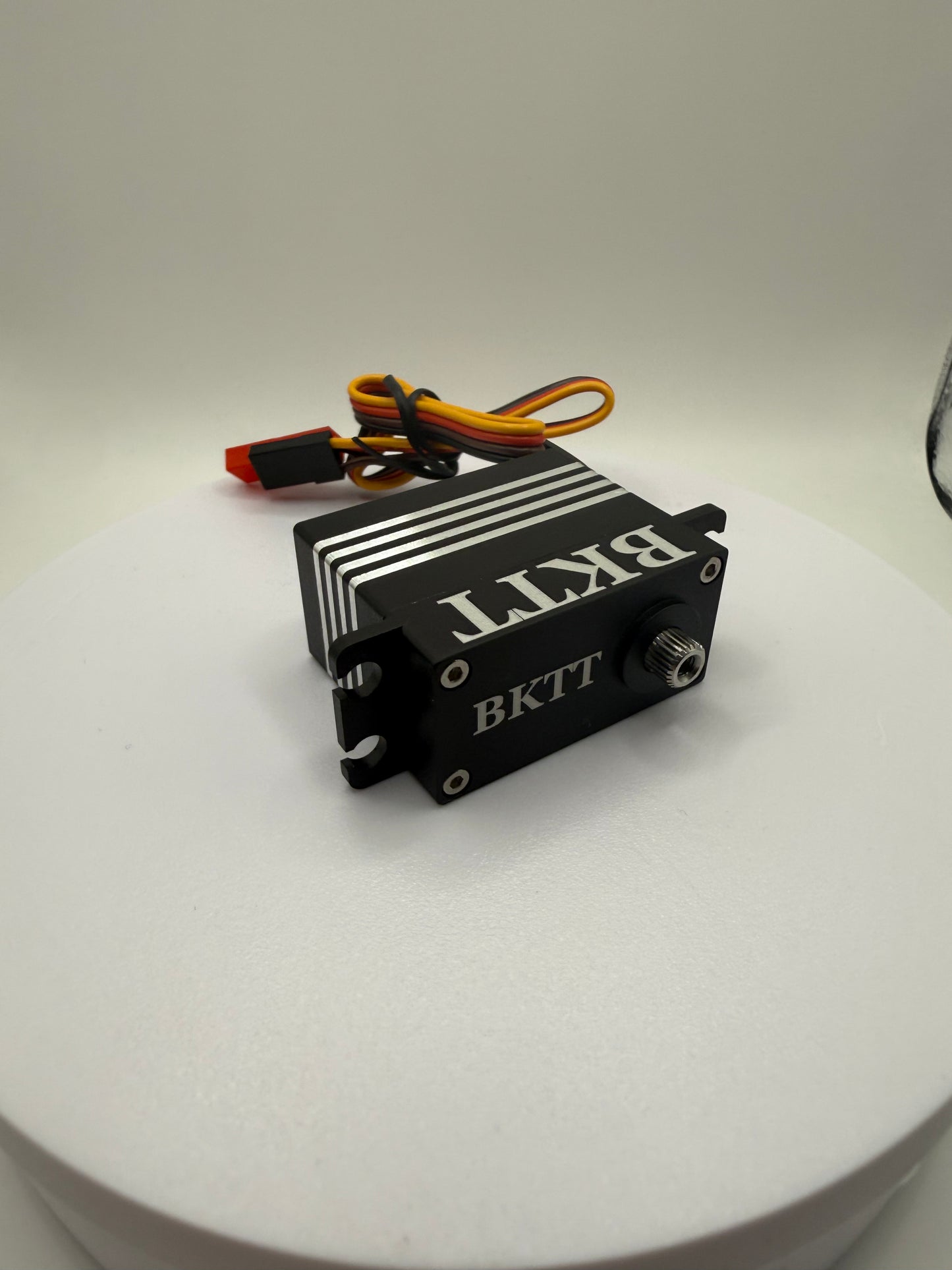 BKTT CAKE LP (low profile) 16.8v servo